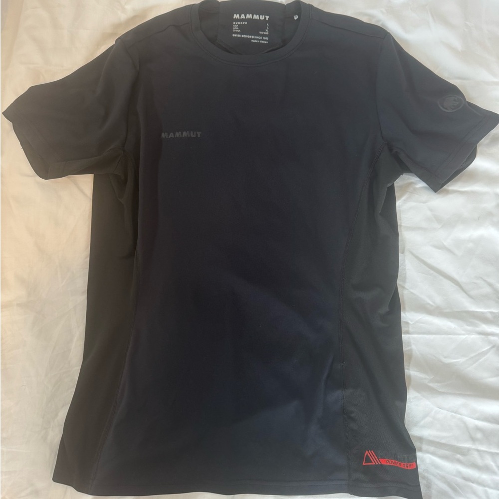 Mammut Men's Black T-Shirt size XL